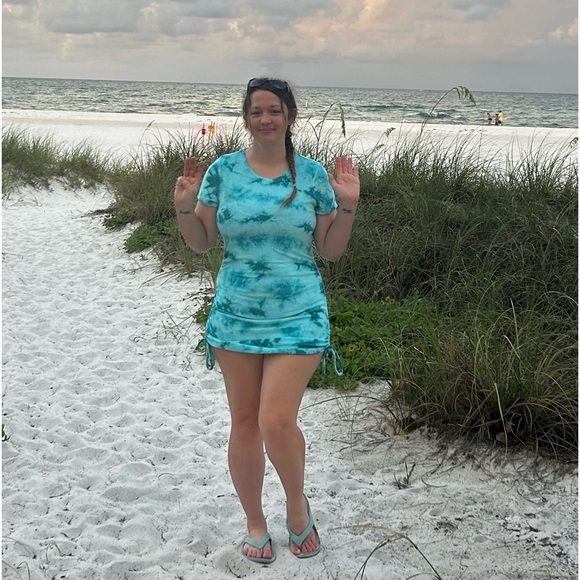 Meet your Posher, Jessica🩷 - Picture 6 of 10